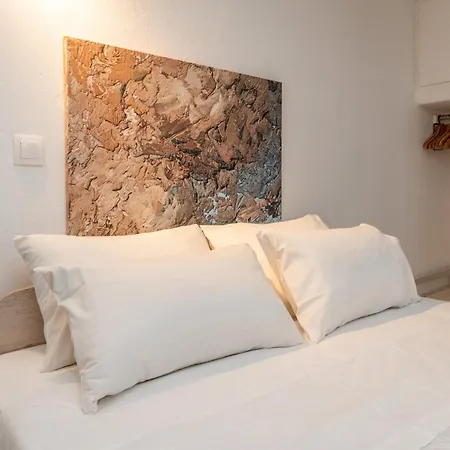 Anchor Yalos - Double Bed 4